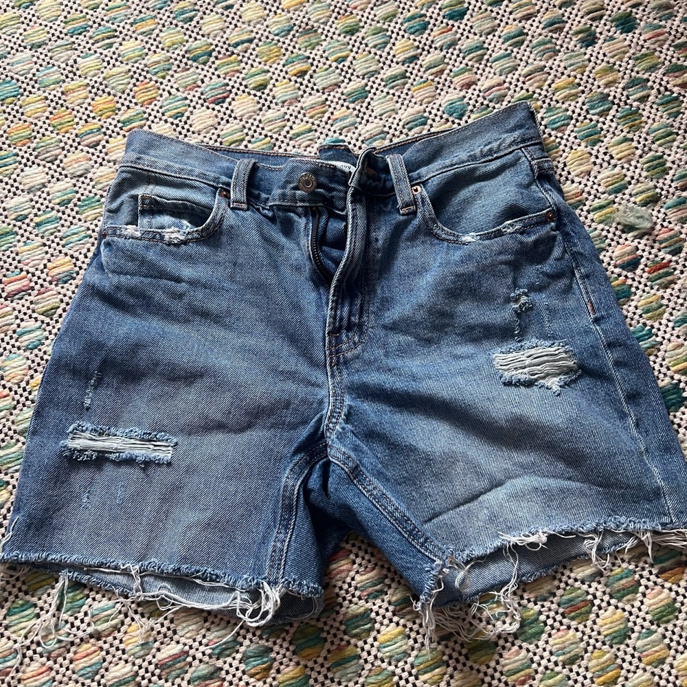 OLD NAVY DENIM SHORTS